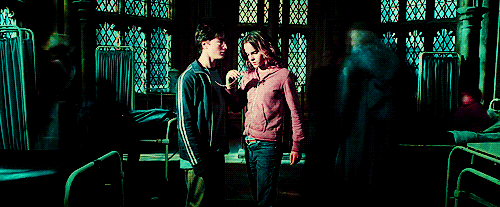 Các pháp sư sáng chế ra đồng hồ thời gian trong series Harry Potter liệu có biết đến sự hiện diện của Tachyon ?