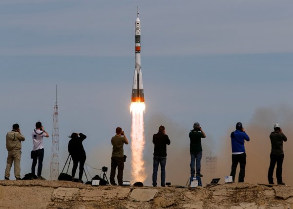 Tàu Soyuz khởi hành đến công trình 100 tỷ USD trong vũ trụ - 2